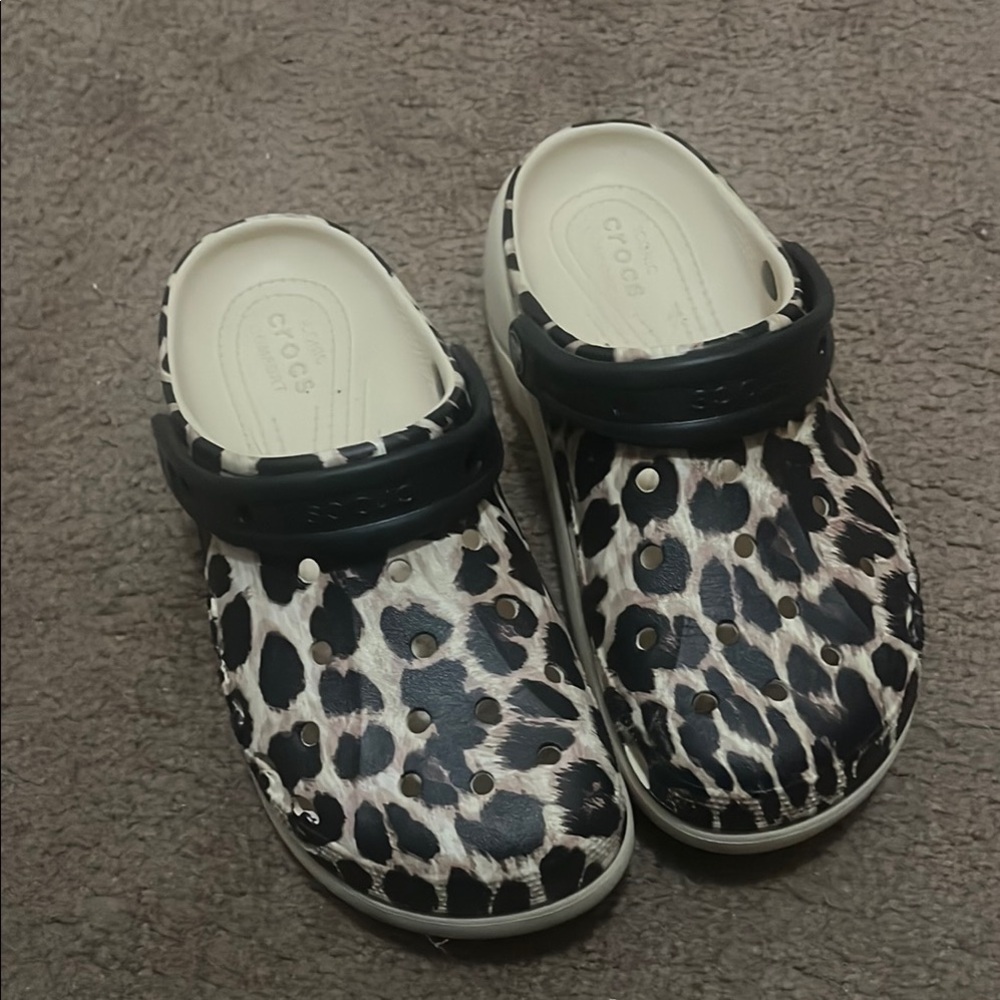 Crocs Leopard Print